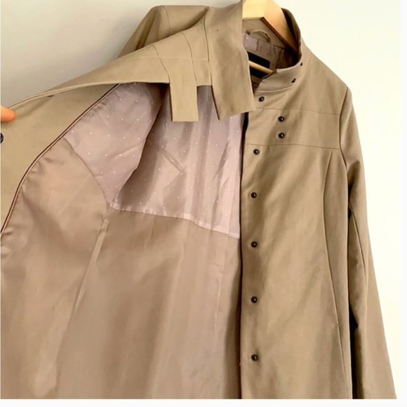 Trench Coat Camel Color Mock Turtleneck Collar Mid Length - Picture 8 of 9
